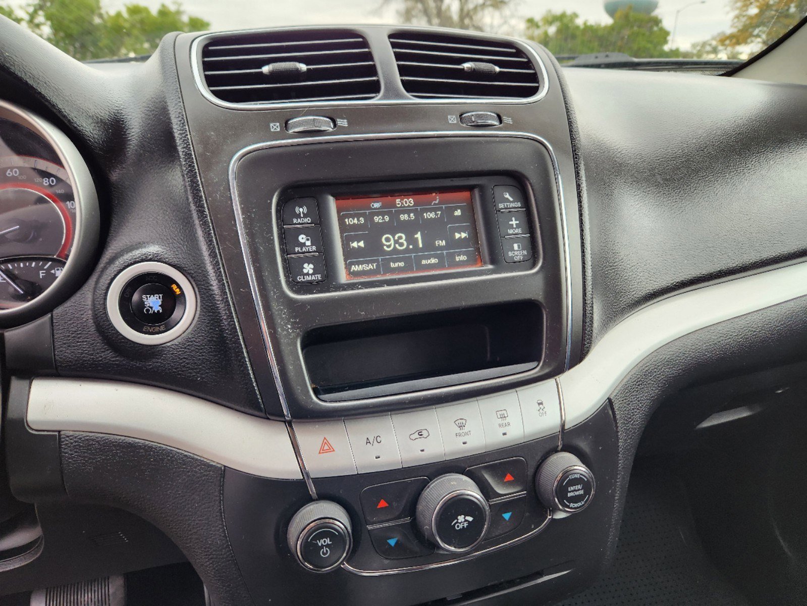 Used 2016 Dodge Journey SXT image 24