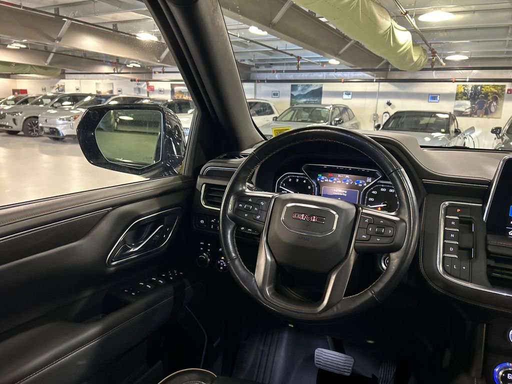 Used 2021 GMC Yukon AT4 w/ Technology Package image 26