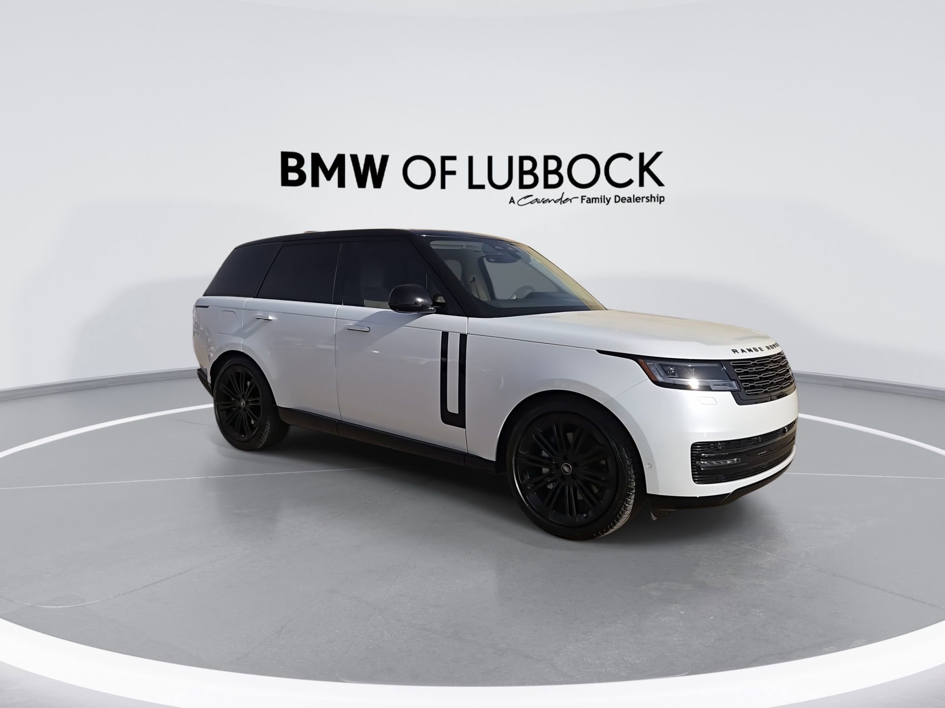 Used 2024 Land Rover Range Rover SE AWD/4WD image 9