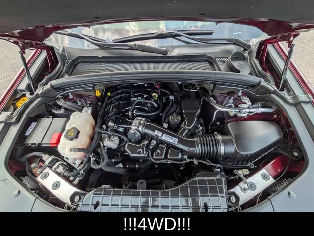 Used 2023 Jeep Grand Cherokee Laredo AWD/4WD image 24