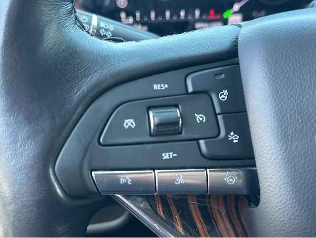 Certified 2024 Cadillac Escalade Premium Luxury w/ Performance Package AWD/4WD image 34