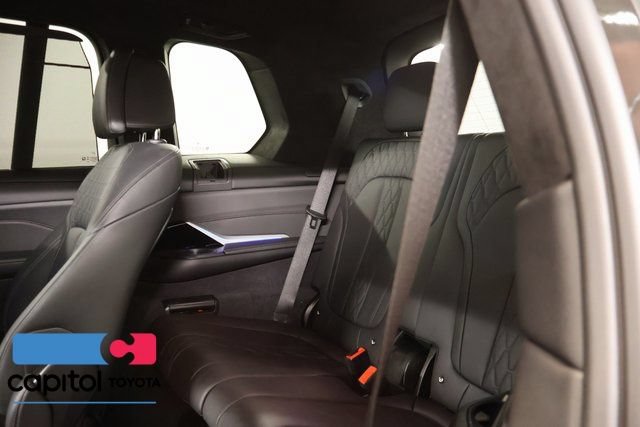 Used 2024 BMW X7 xDrive40i w/ Executive Package AWD/4WD image 36