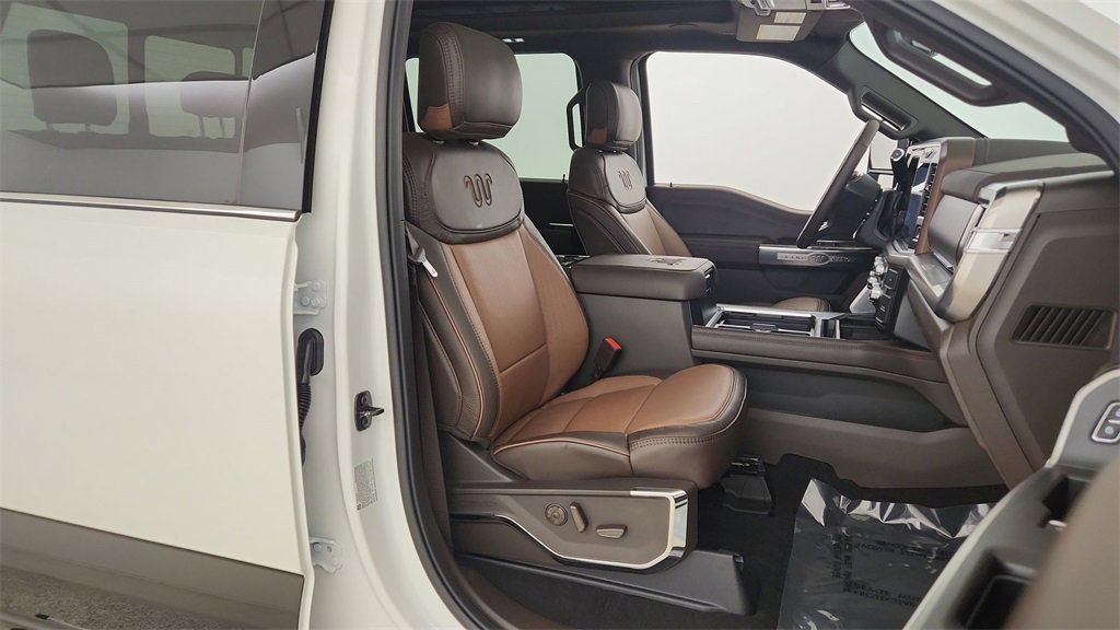 New 2025 Ford F250 King Ranch w/ FX4 Off-Road Package image 40