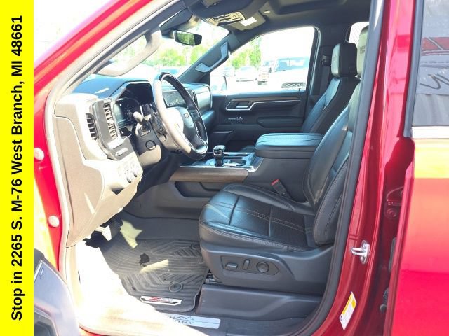 Used 2023 Chevrolet Silverado 1500 High Country w/ Technology Package AWD/4WD image 15