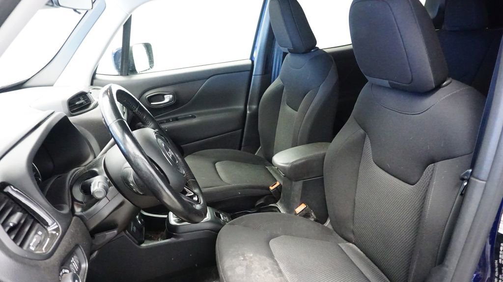 Used 2019 Jeep Renegade Altitude w/ Quick Order Package 2XM image 23