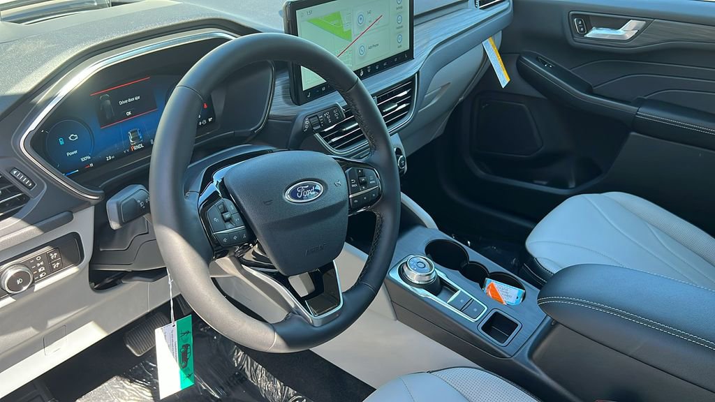 New 2025 Ford Escape SE w/ PHEV Premium Package image 18