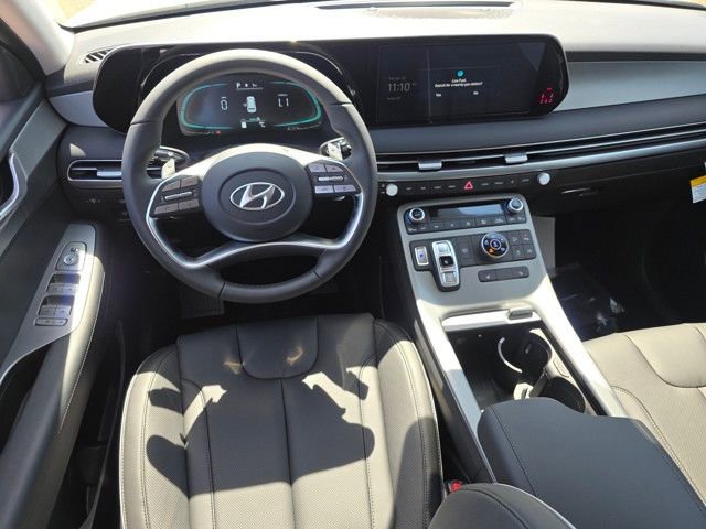 Certified 2025 Hyundai Palisade SEL image 3