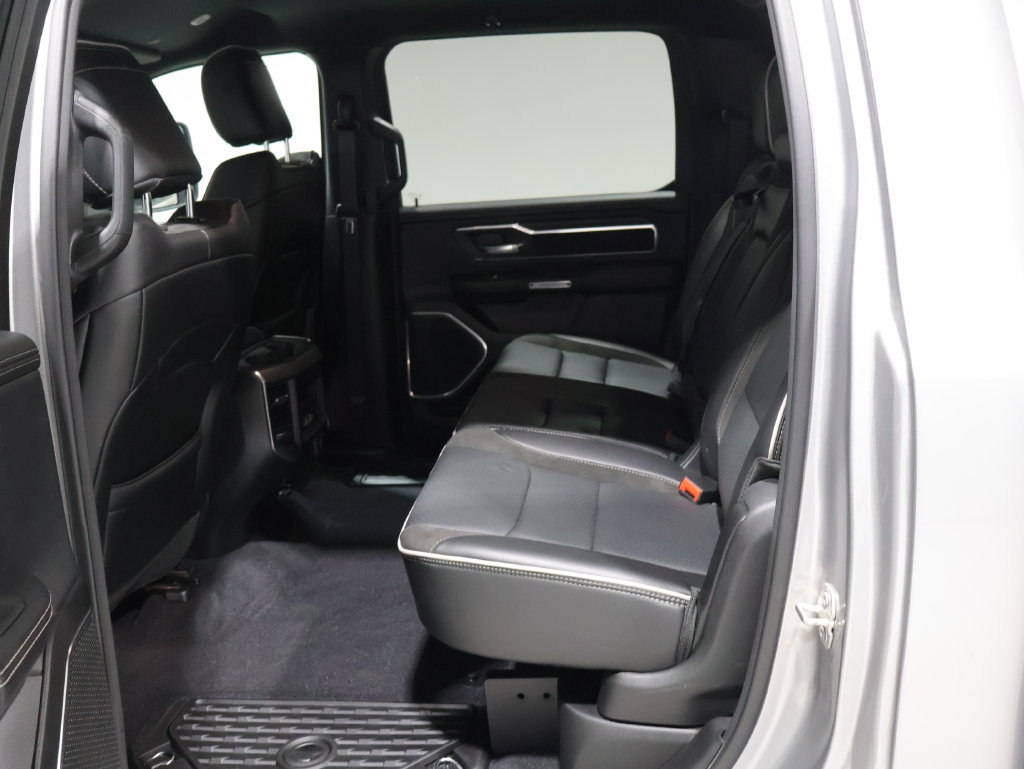 Used 2025 RAM 1500 Laramie w/ Sport Appearance Package AWD/4WD image 18
