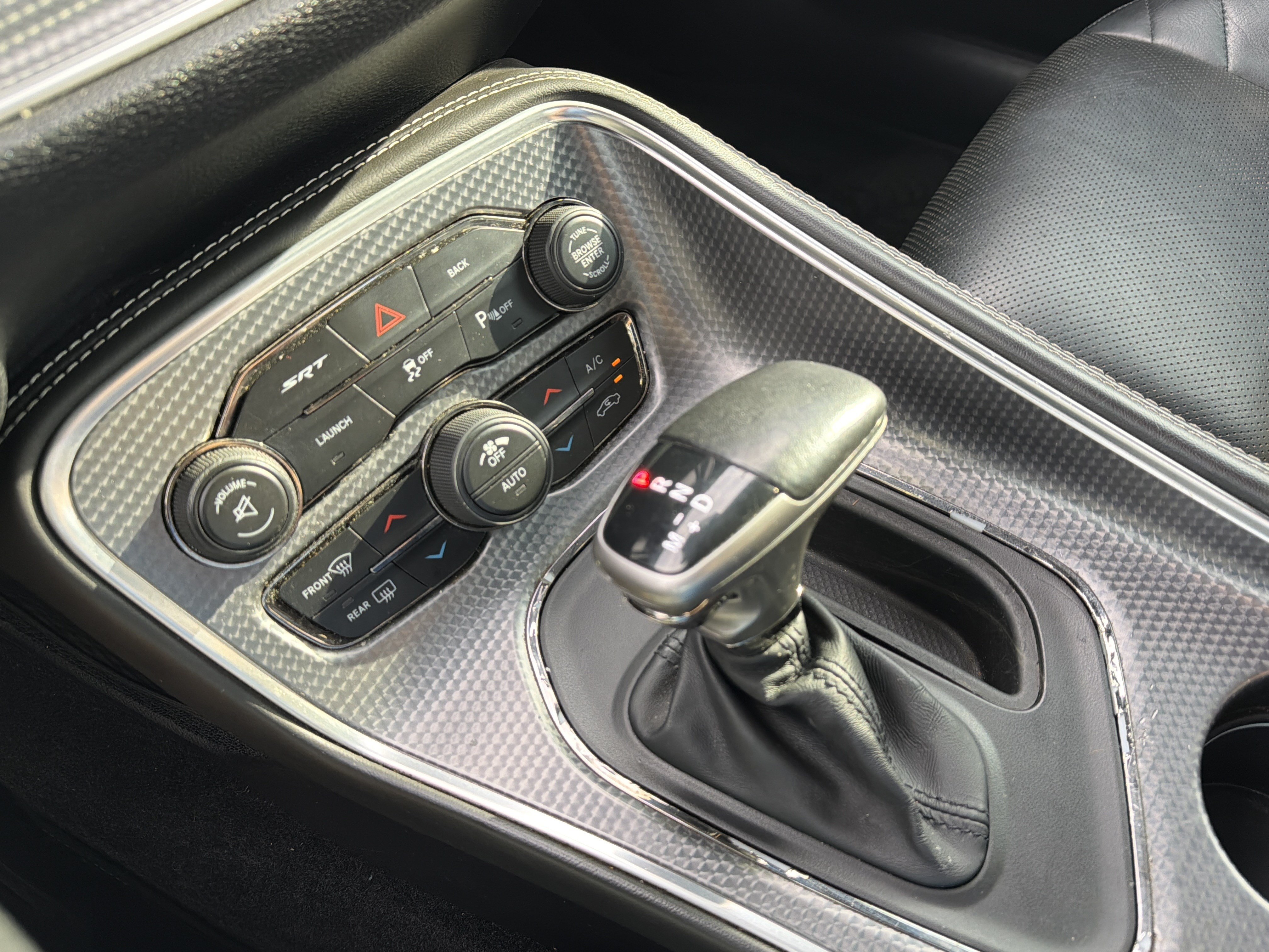 Used 2015 Dodge Challenger SRT Hellcat RWD image 17