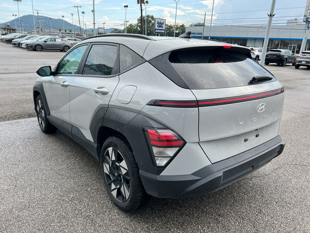 Used 2024 Hyundai Kona SEL FWD image 7