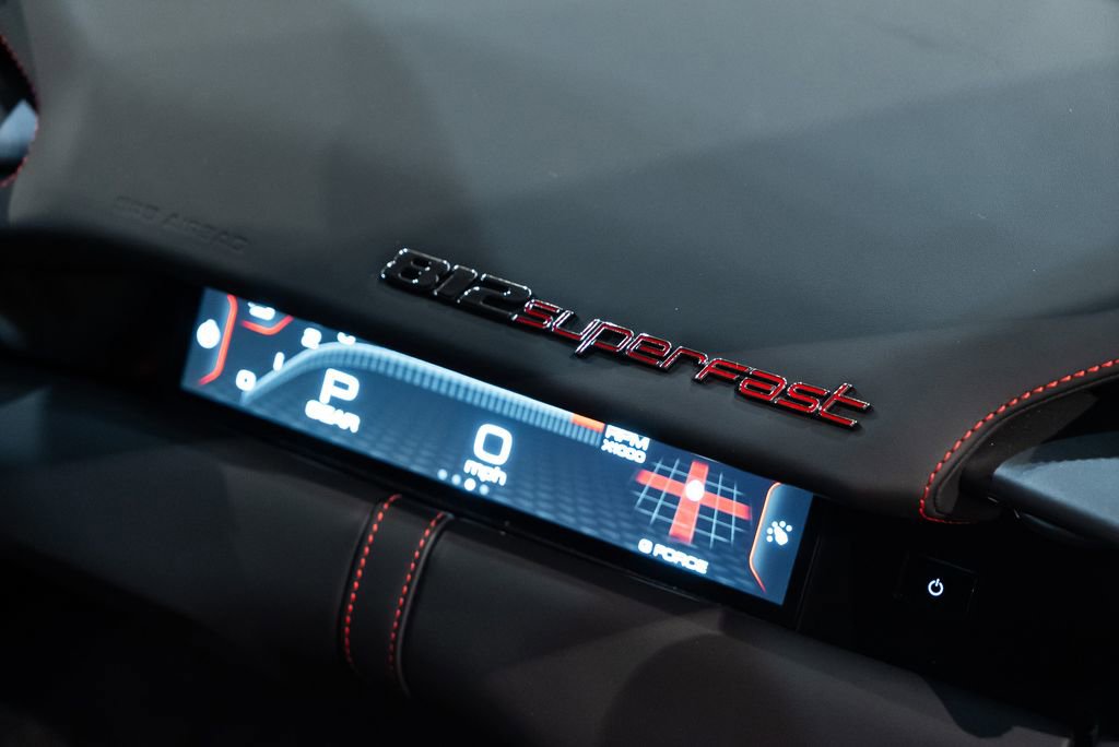 Used 2020 Ferrari 812 Superfast RWD image 55