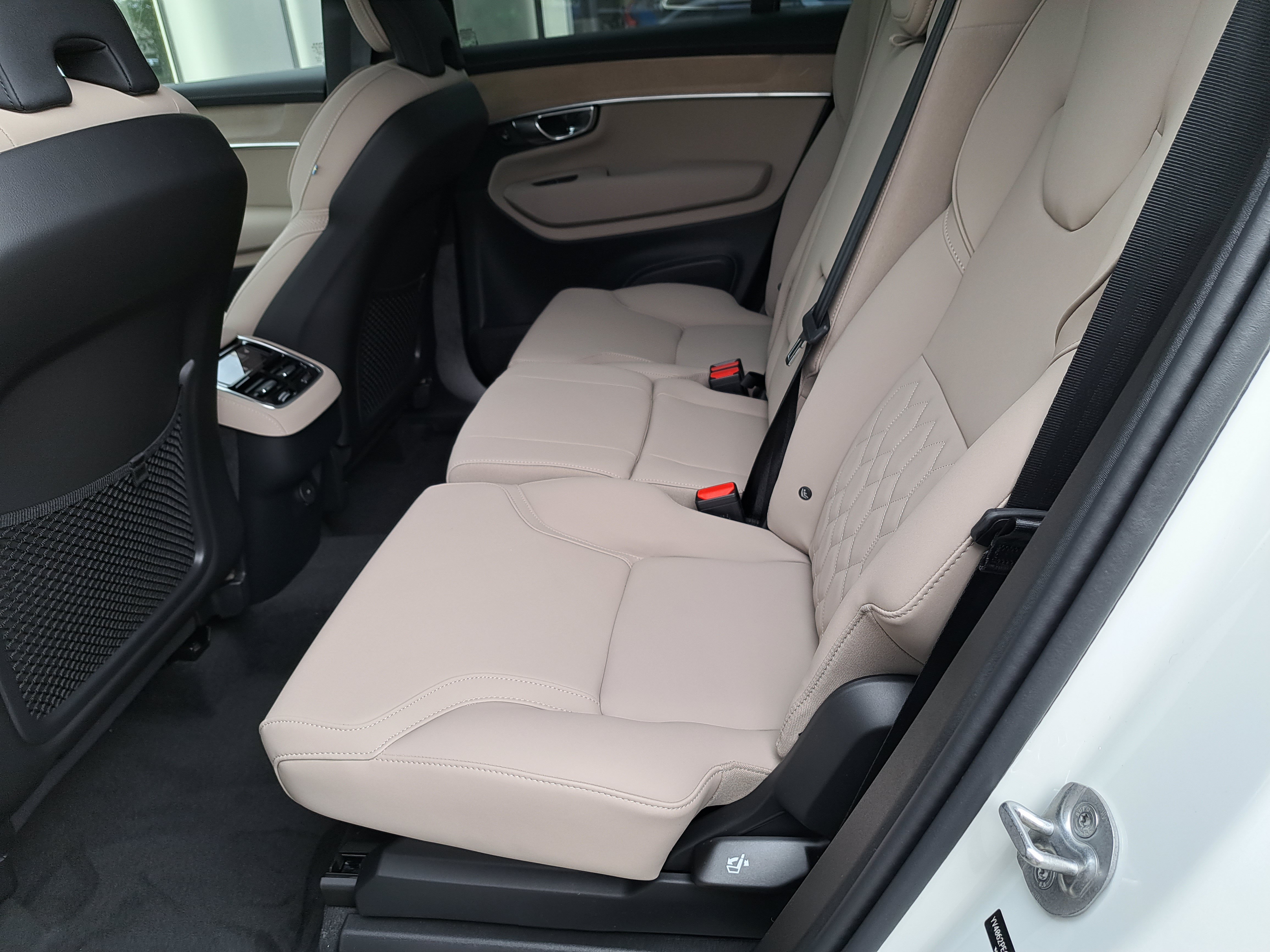 New 2026 Volvo XC90 B6 Plus AWD/4WD image 7