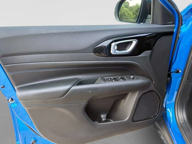 New 2026 Jeep Compass Latitude AWD/4WD image 17
