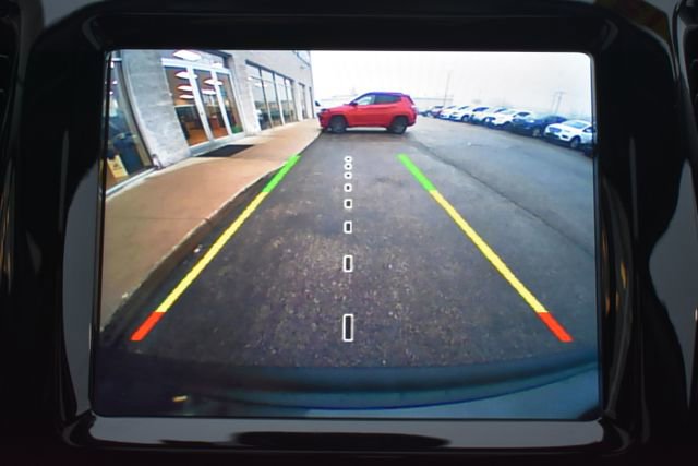 Used 2019 Jeep Cherokee Limited w/ Luxury Group image 30