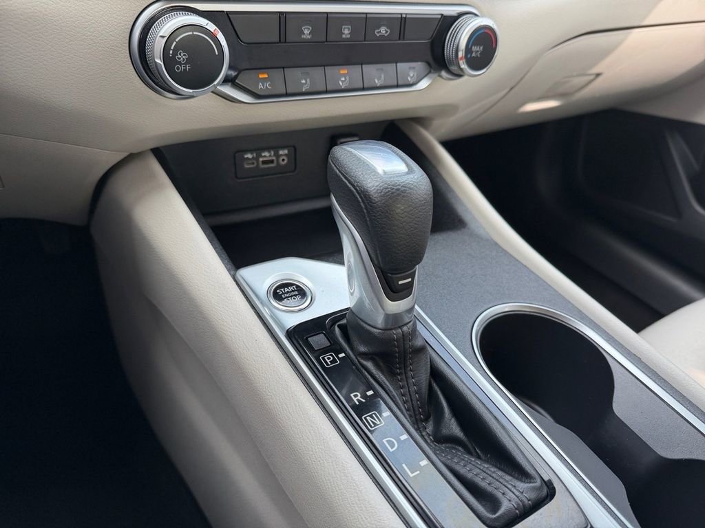 Used 2022 Nissan Altima 2.5 SV image 22