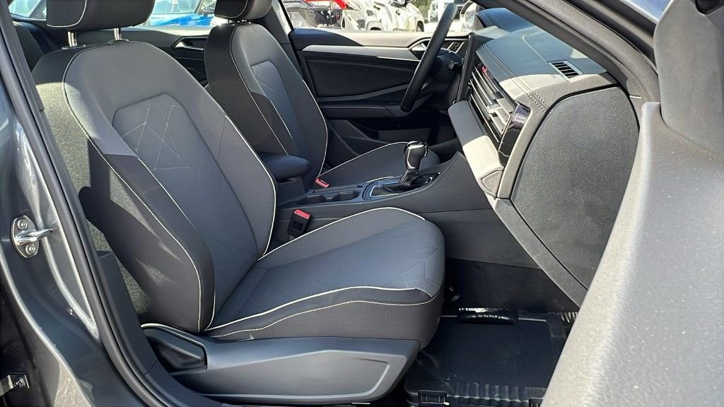 New 2025 Volkswagen Jetta Sport image 9