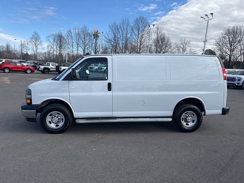 Used 2024 Chevrolet Express 2500 w/ Driver Convenience Package RWD image 2