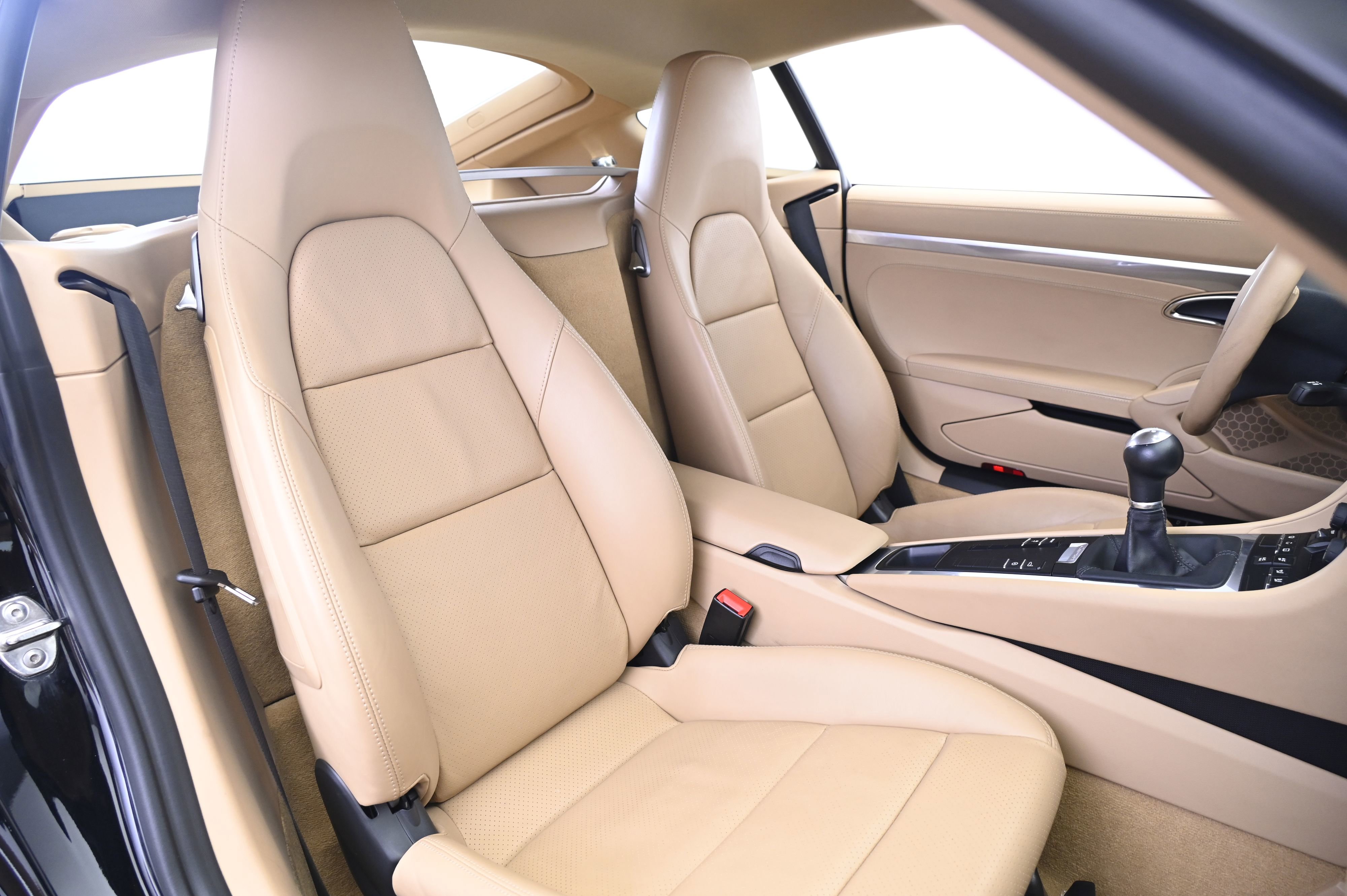 Certified 2014 Porsche Cayman S image 21