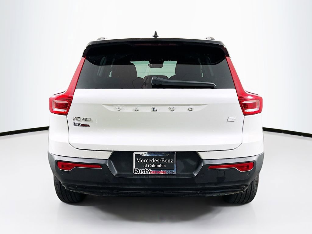 Used 2023 Volvo XC40 Recharge Core image 6