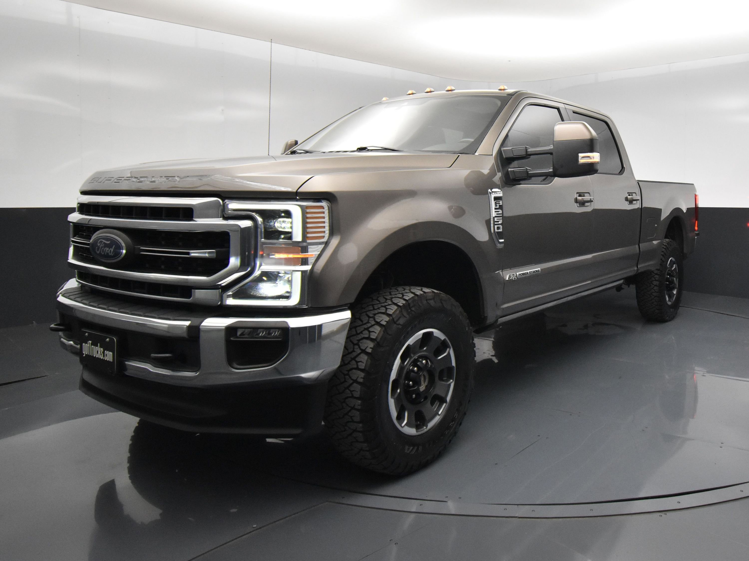 Used 2020 Ford F250 Lariat w/ Lariat Ultimate Package AWD/4WD image 2