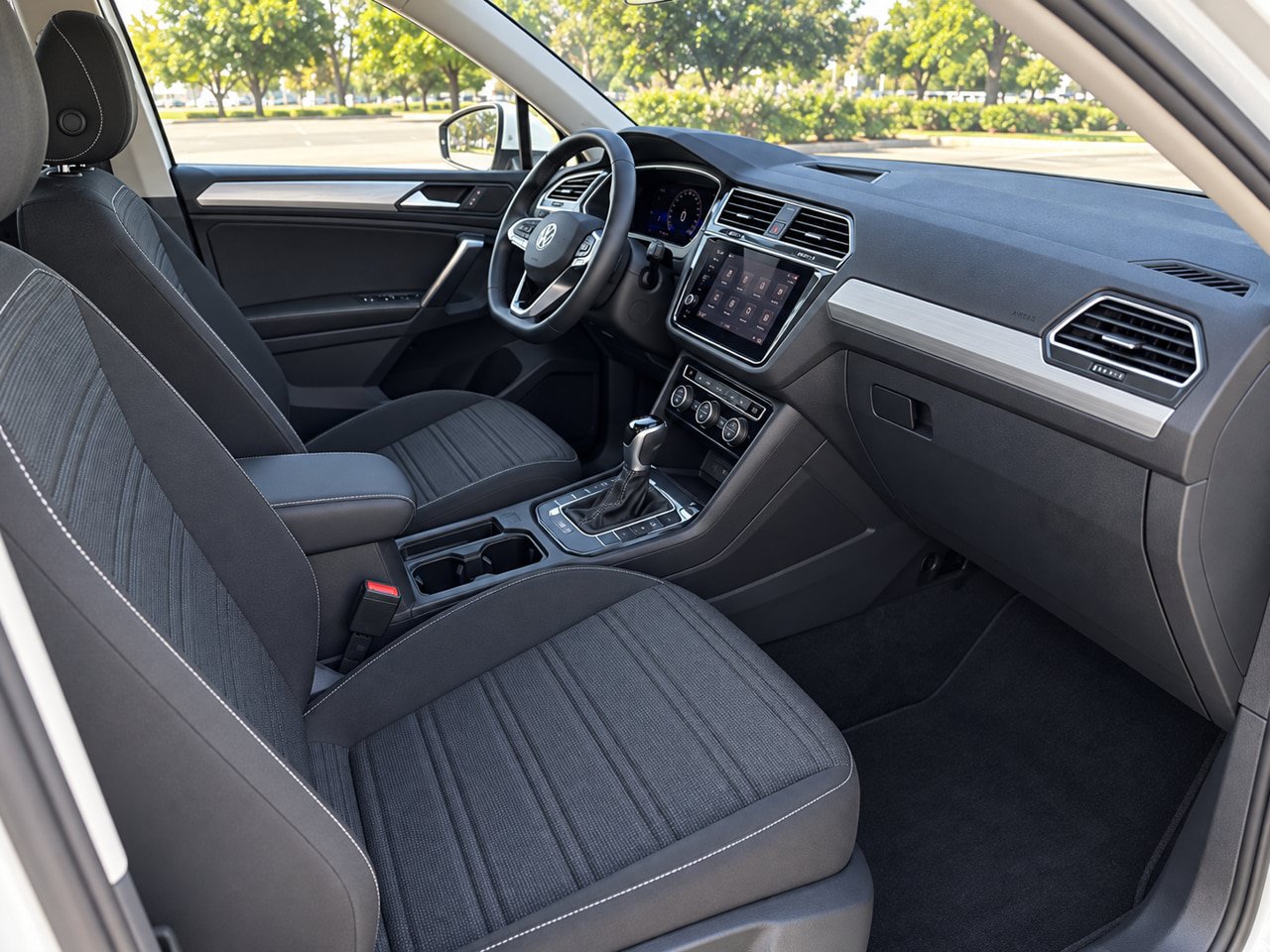 Used 2023 Volkswagen Tiguan S FWD image 11