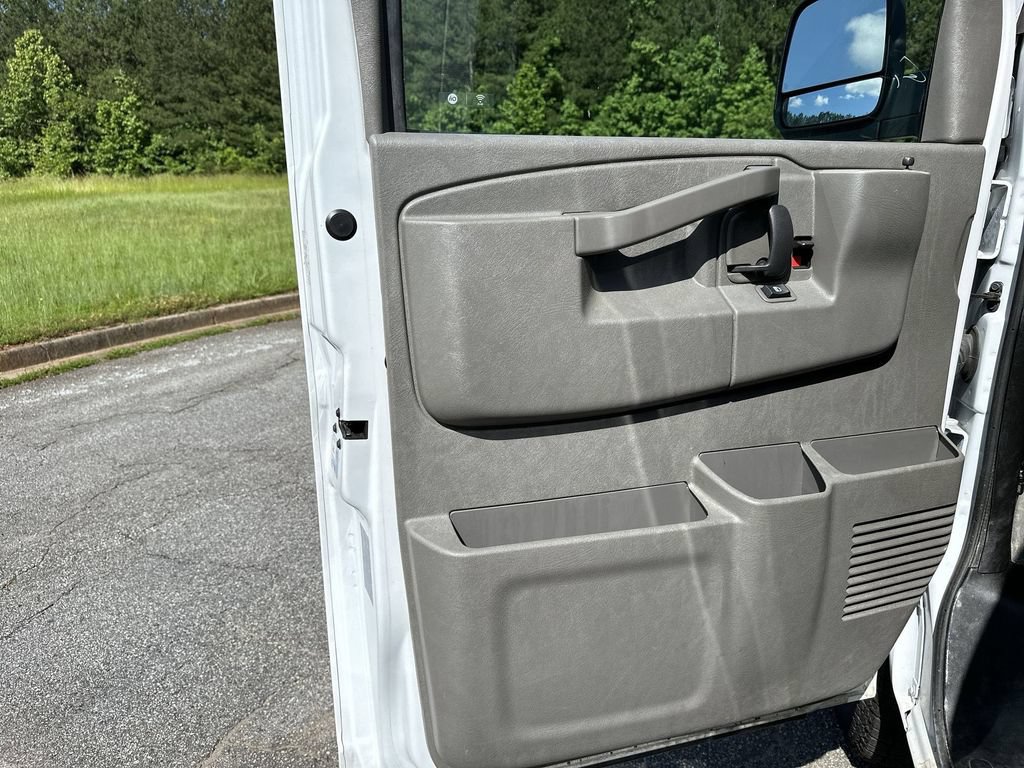 Used 2023 GMC Savana 2500 w/ Driver Convenience Package RWD image 25