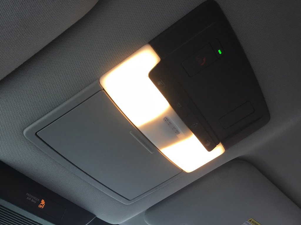 Used 2023 Nissan Pathfinder SL AWD/4WD image 18