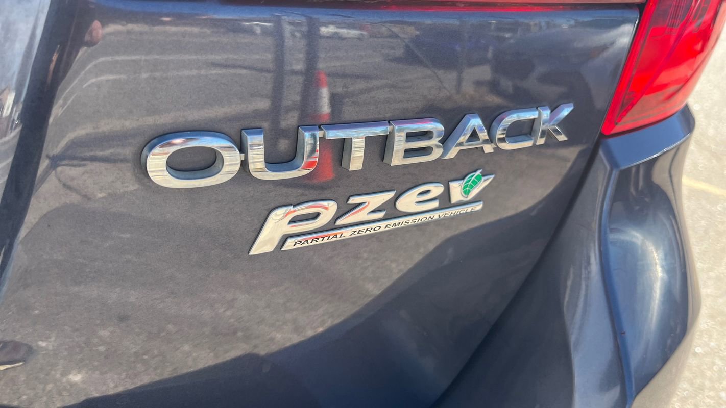 Used 2017 Subaru Outback 2.5i Limited image 27