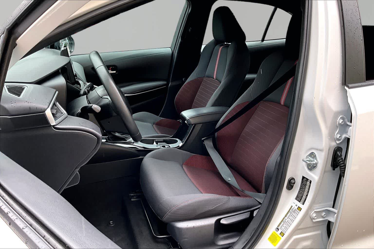 Certified 2024 Toyota Corolla SE FWD image 8