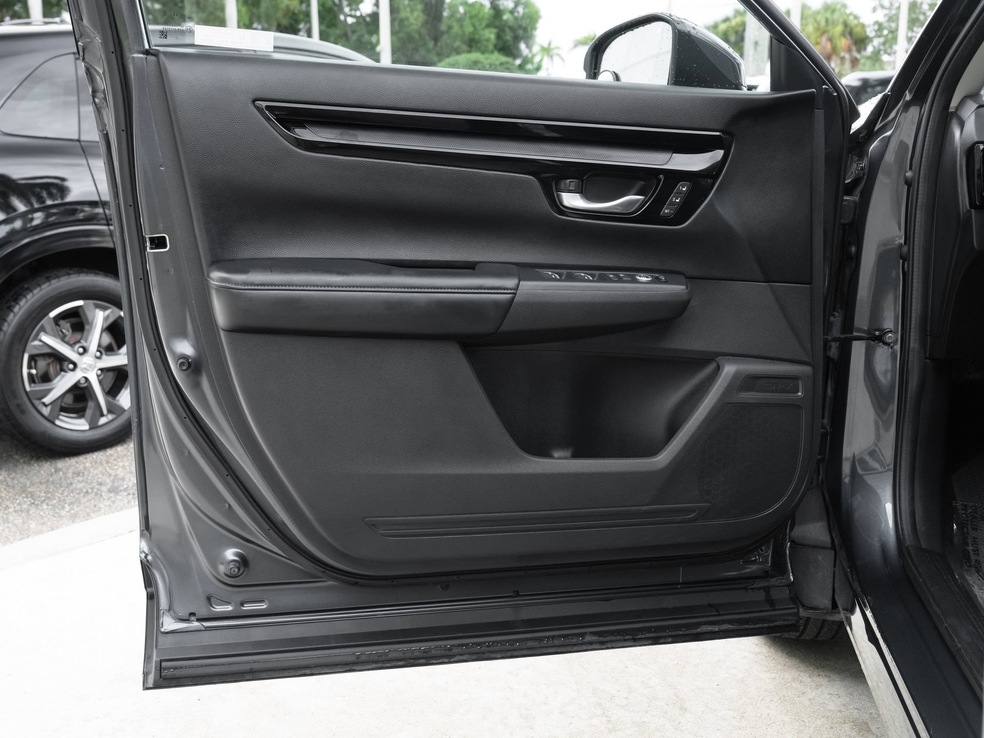 Used 2024 Honda CR-V EX-L image 31