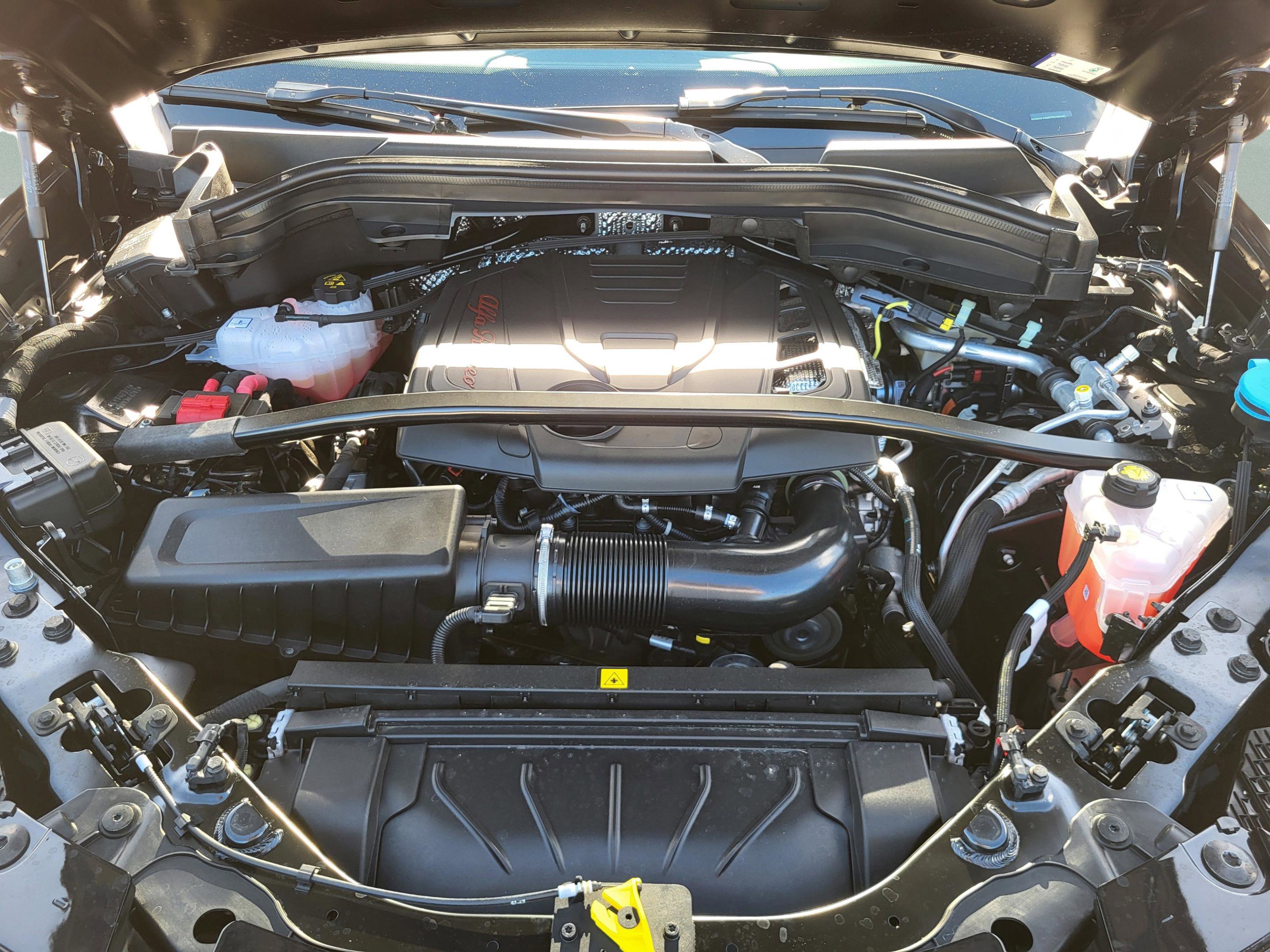 New 2026 Alfa Romeo Stelvio Sprint AWD/4WD image 72