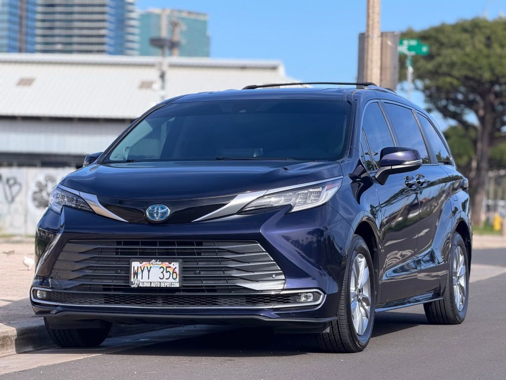 Used 2022 Toyota Sienna Limited