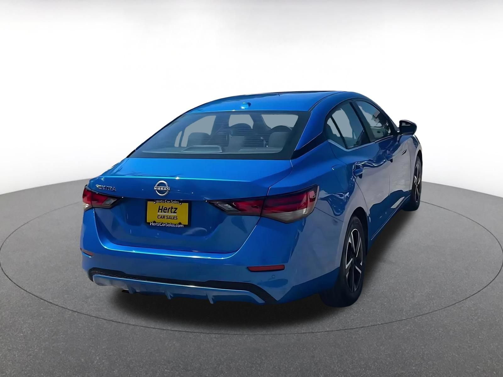 Used 2025 Nissan Sentra SV FWD image 14