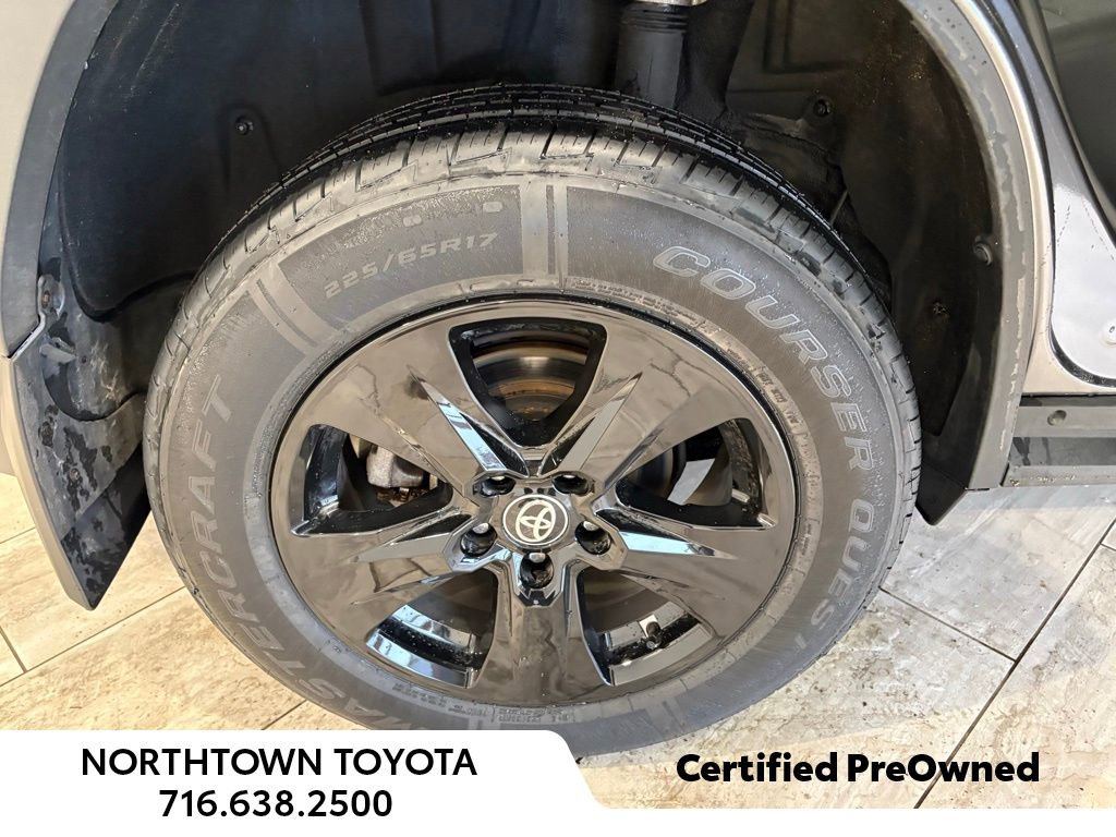 Used 2023 Toyota RAV4 XLE image 15