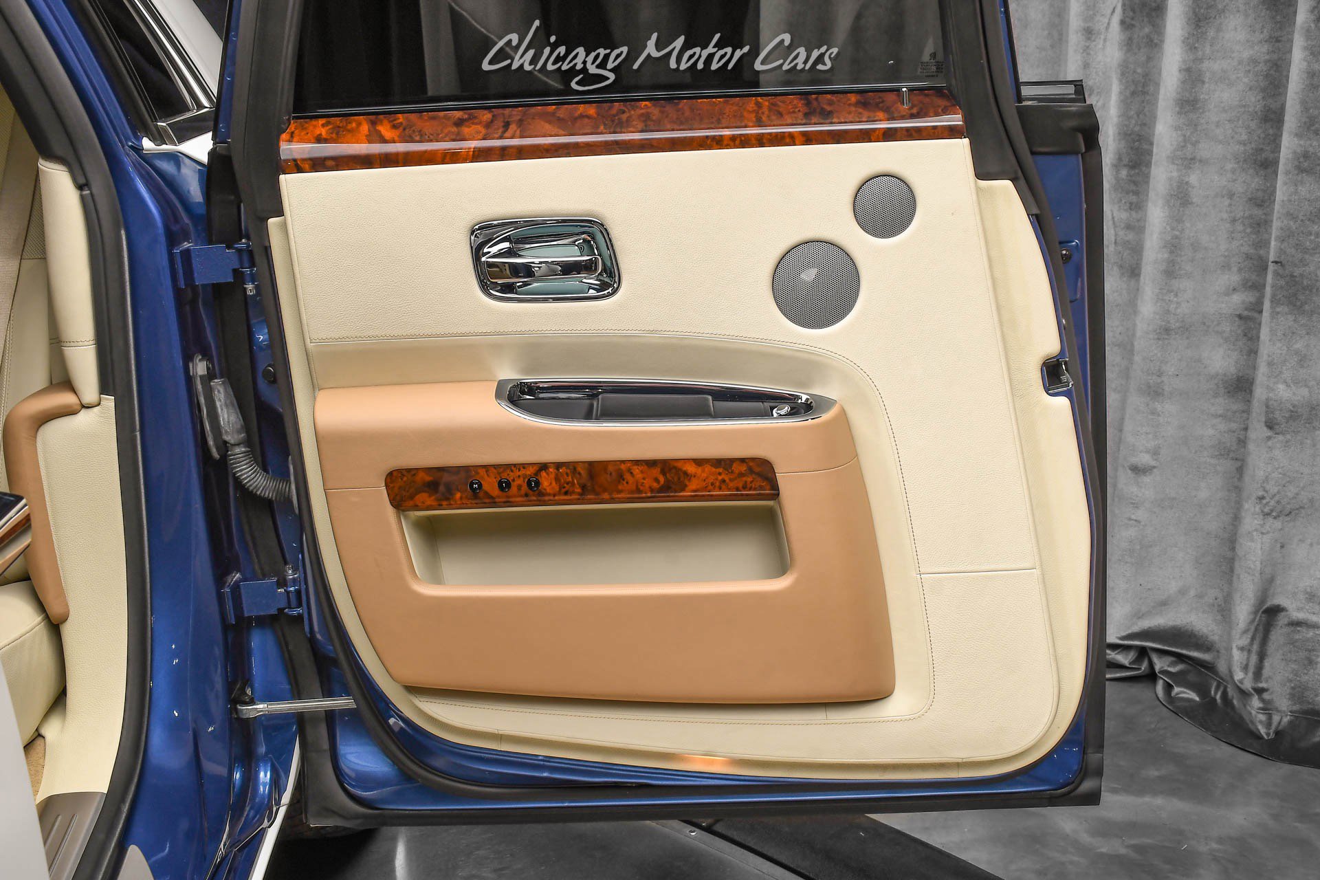 Used 2012 Rolls-Royce Ghost Sedan Panoroof Starlight Headl image 39