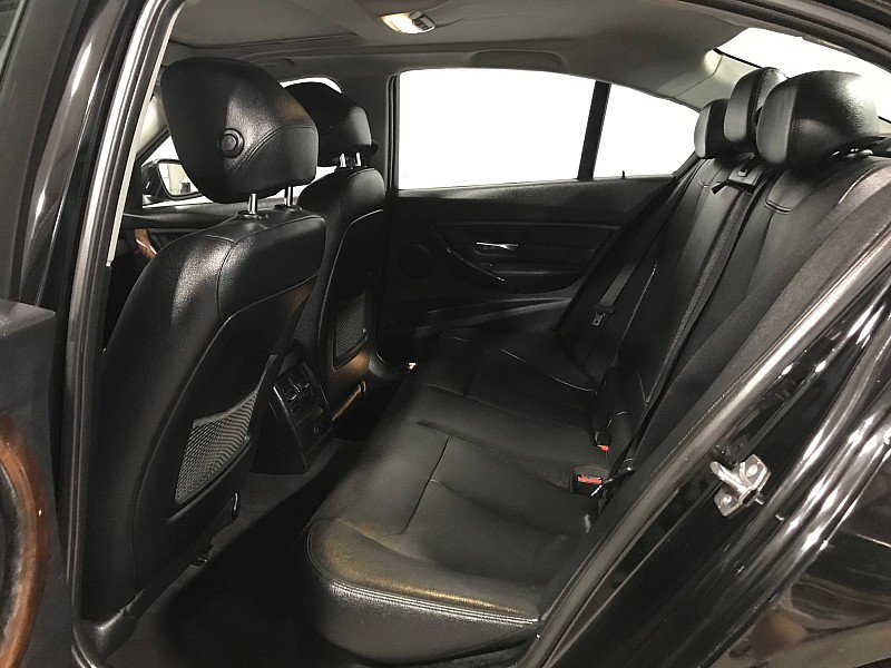 Used 2015 BMW 328i Sedan w/ Premium Package RWD image 19