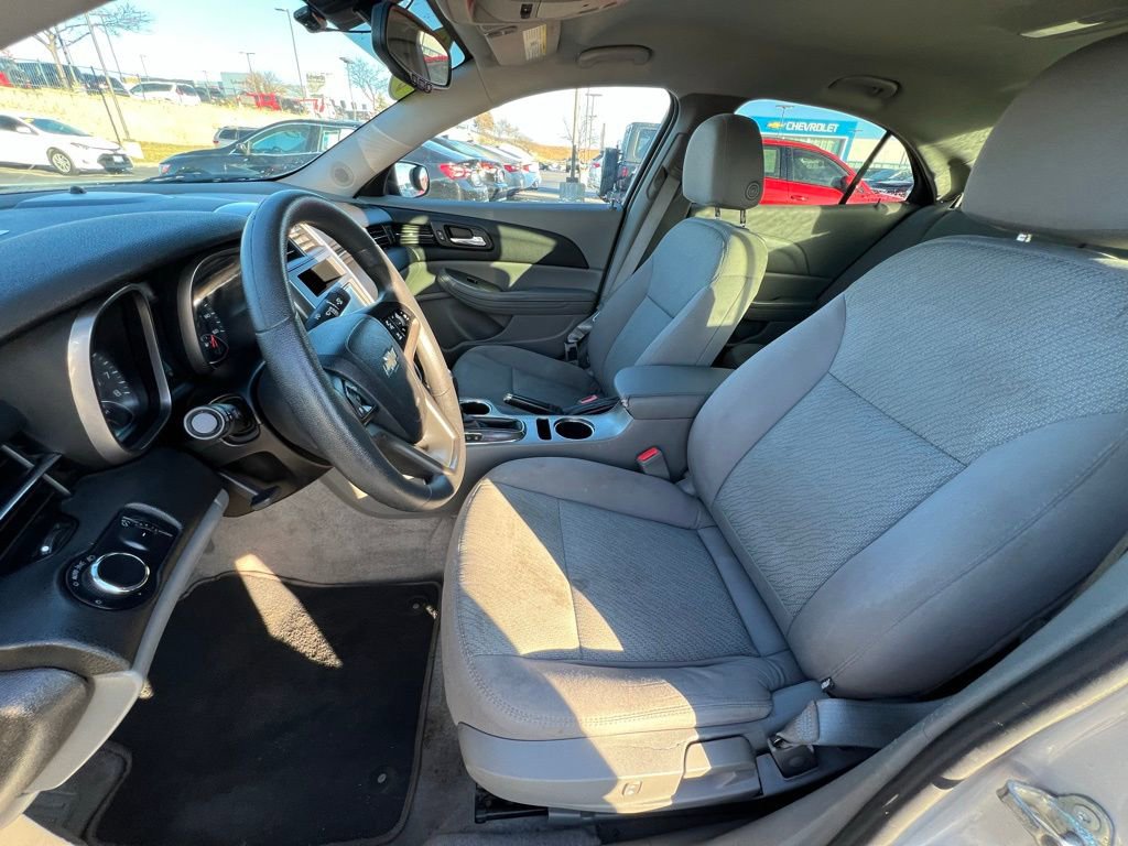 Used 2015 Chevrolet Malibu LS image 17