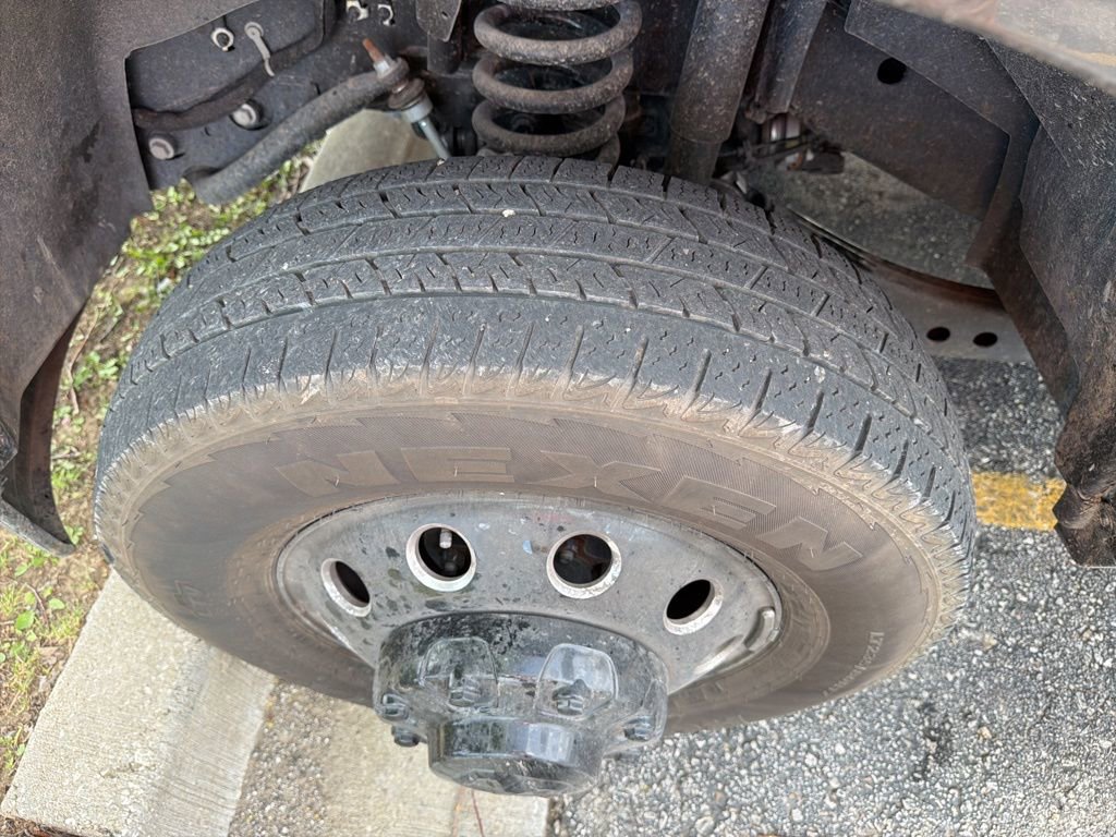 Used 2025 RAM 3500 Limited AWD/4WD image 10