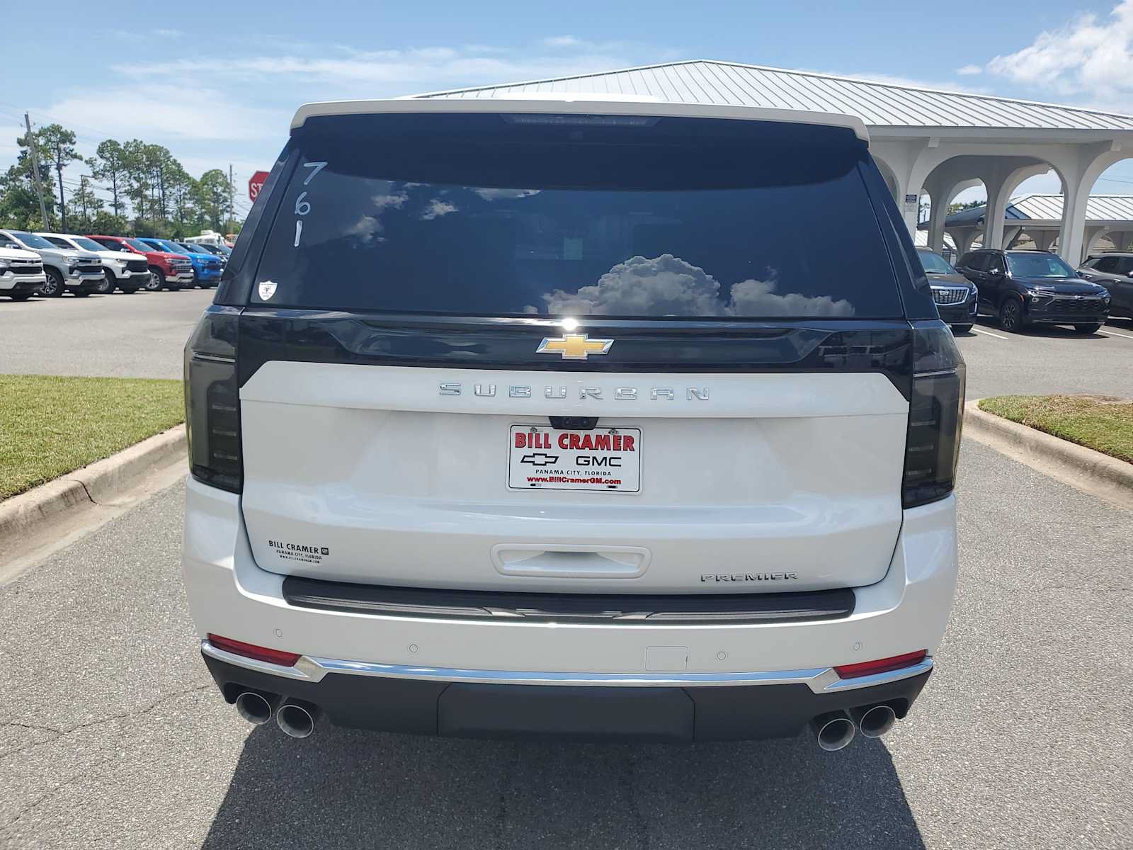 New 2025 Chevrolet Suburban Premier AWD/4WD image 4