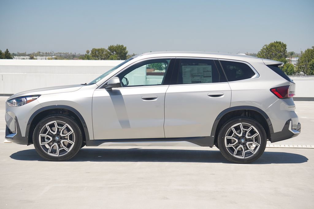 Used 2025 BMW X1 xDrive28i w/ Convenience Package image 4