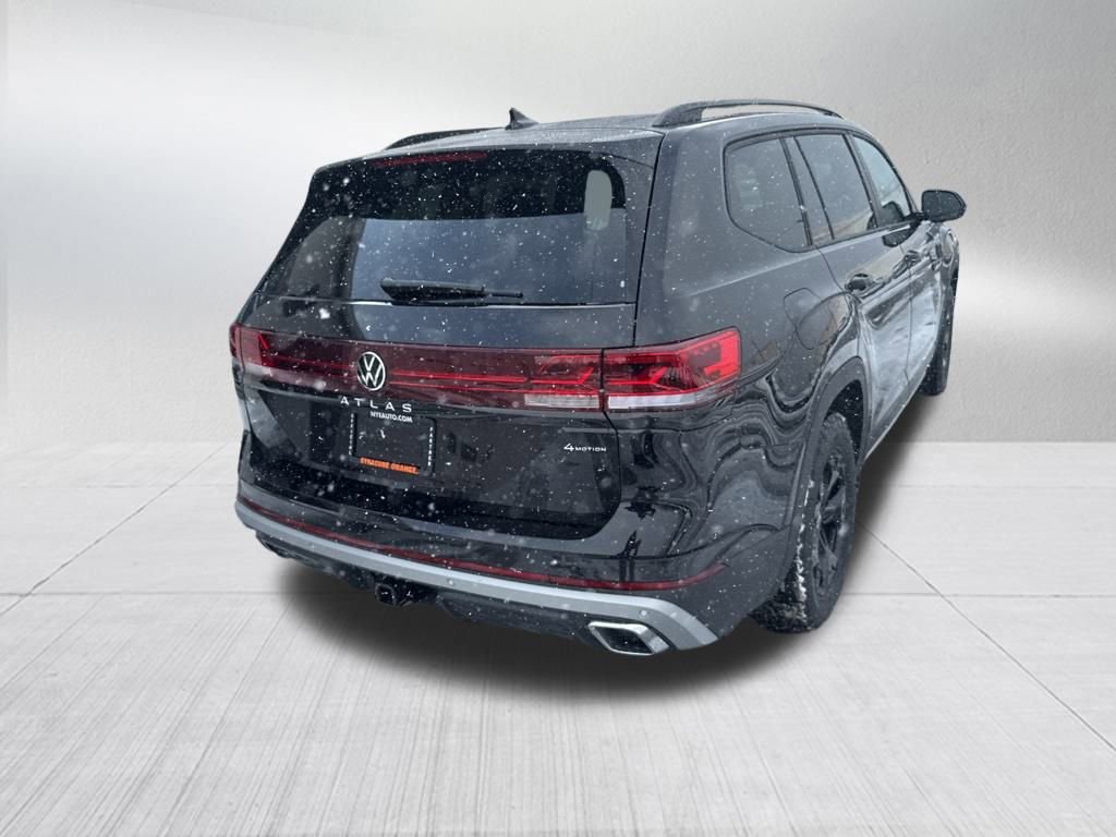 New 2026 Volkswagen Atlas Peak Edition image 5