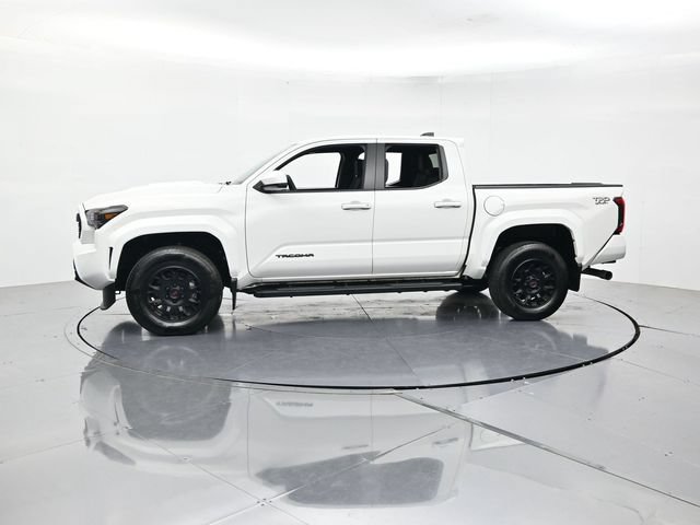 Used 2025 Toyota Tacoma TRD Sport AWD/4WD image 6