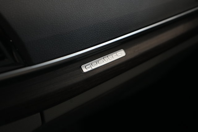 Used 2024 Audi Q5 e Premium Plus image 28