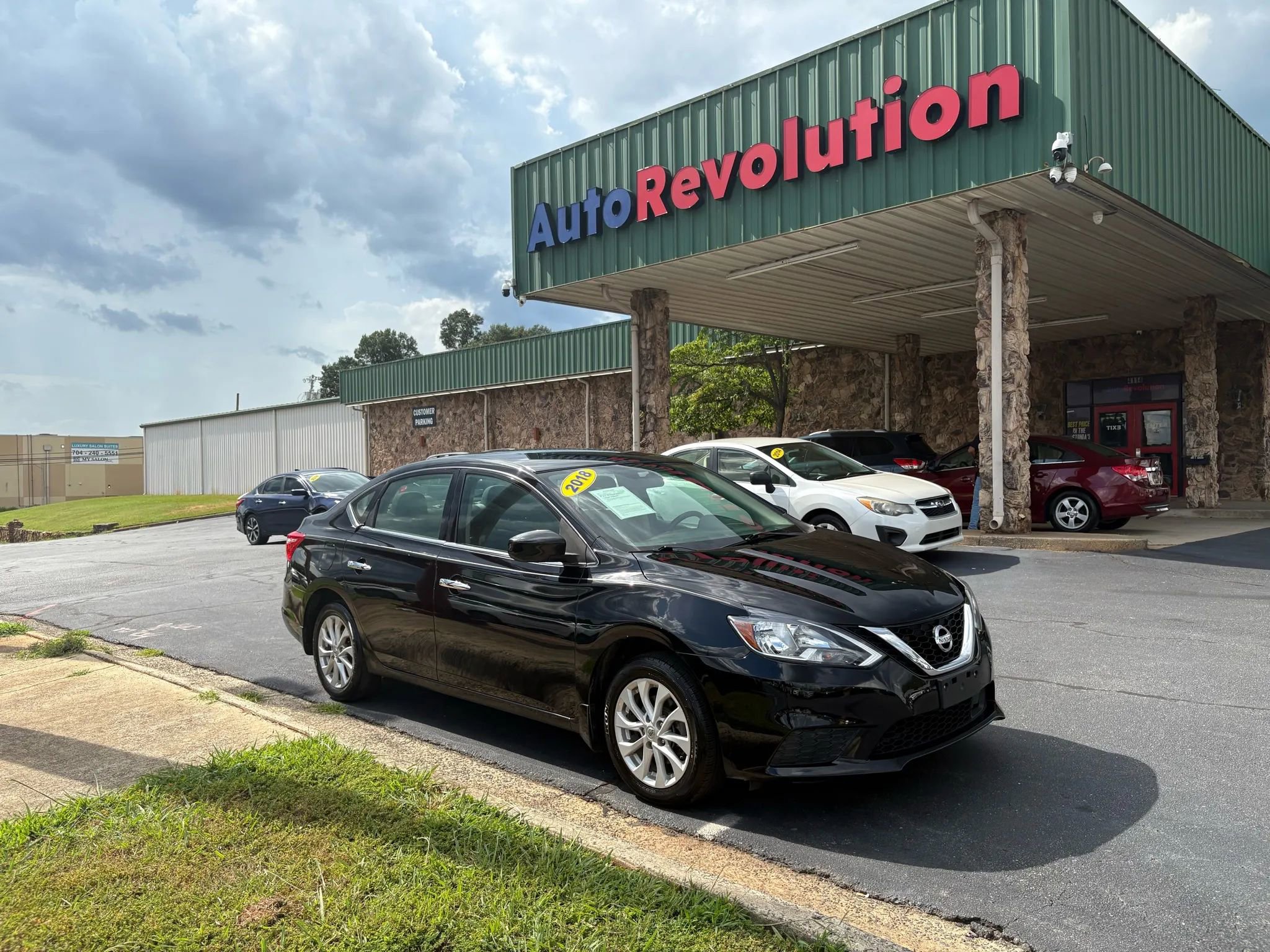 Used 2018 Nissan Sentra SV image 1