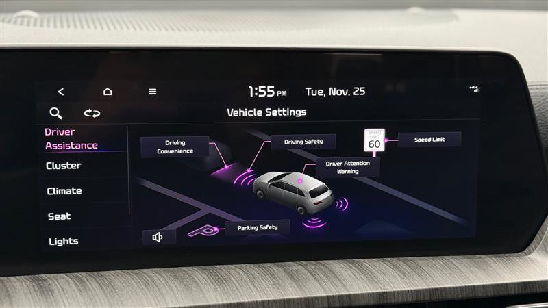 Used 2024 Kia Telluride EX w/ EX Captain's Chair Package image 37