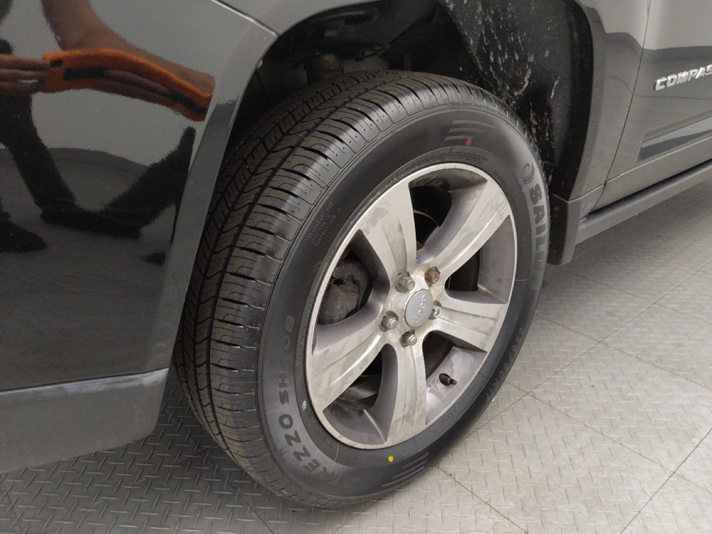 Used 2017 Jeep Compass High Altitude image 31