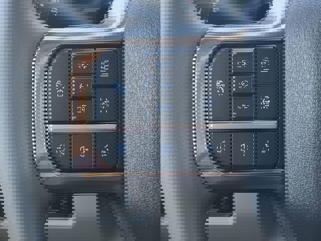 New 2026 Ford F350 Platinum w/ Platinum Plus Package image 24