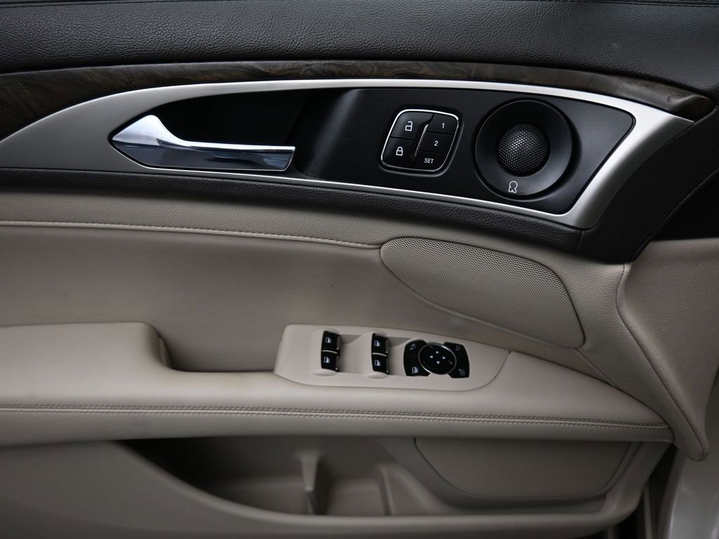 Used 2018 Lincoln MKZ Reserve w/ Technology Package image 10