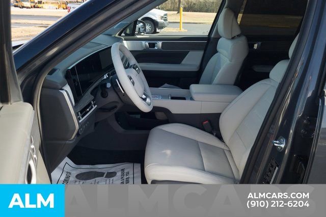 Certified 2025 Hyundai Santa Fe Limited image 14