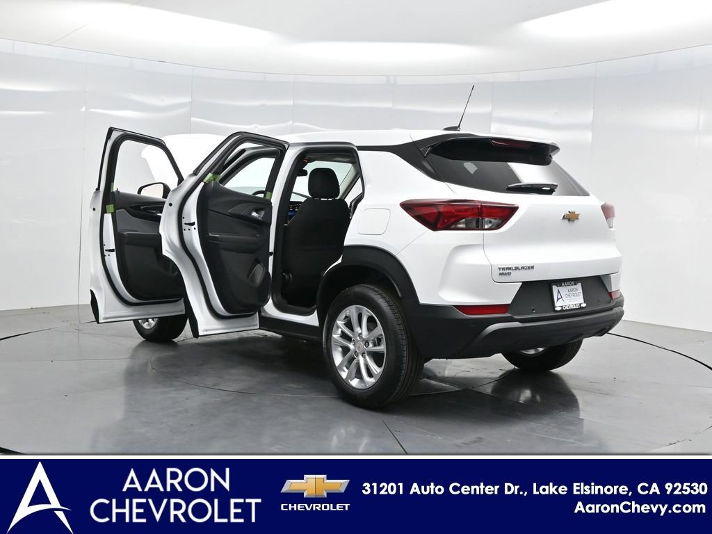 New 2026 Chevrolet TrailBlazer LS w/ LPO, Blackout Package AWD/4WD image 47
